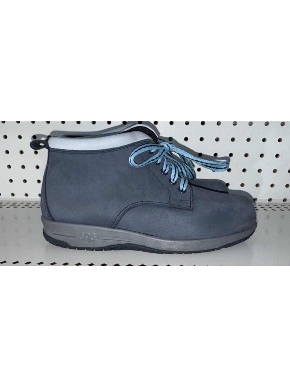 SAS Gretchen Womens Leather Water Repellent Ankle Chukka Boots Size 6 WIDE Blue